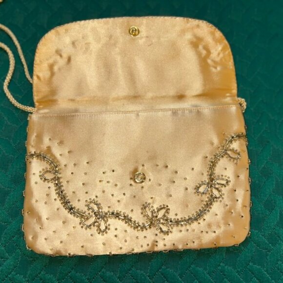 Valerie Stevens Gold Satin Envelope Bag with Beaded Design - Vintage - Picture 5 of 9